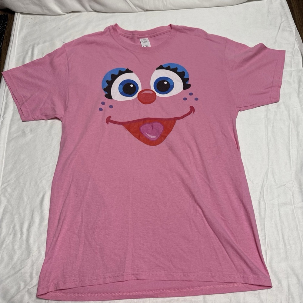 Brand New Women Sesame Street Abby Cadabby Face T-Shirt